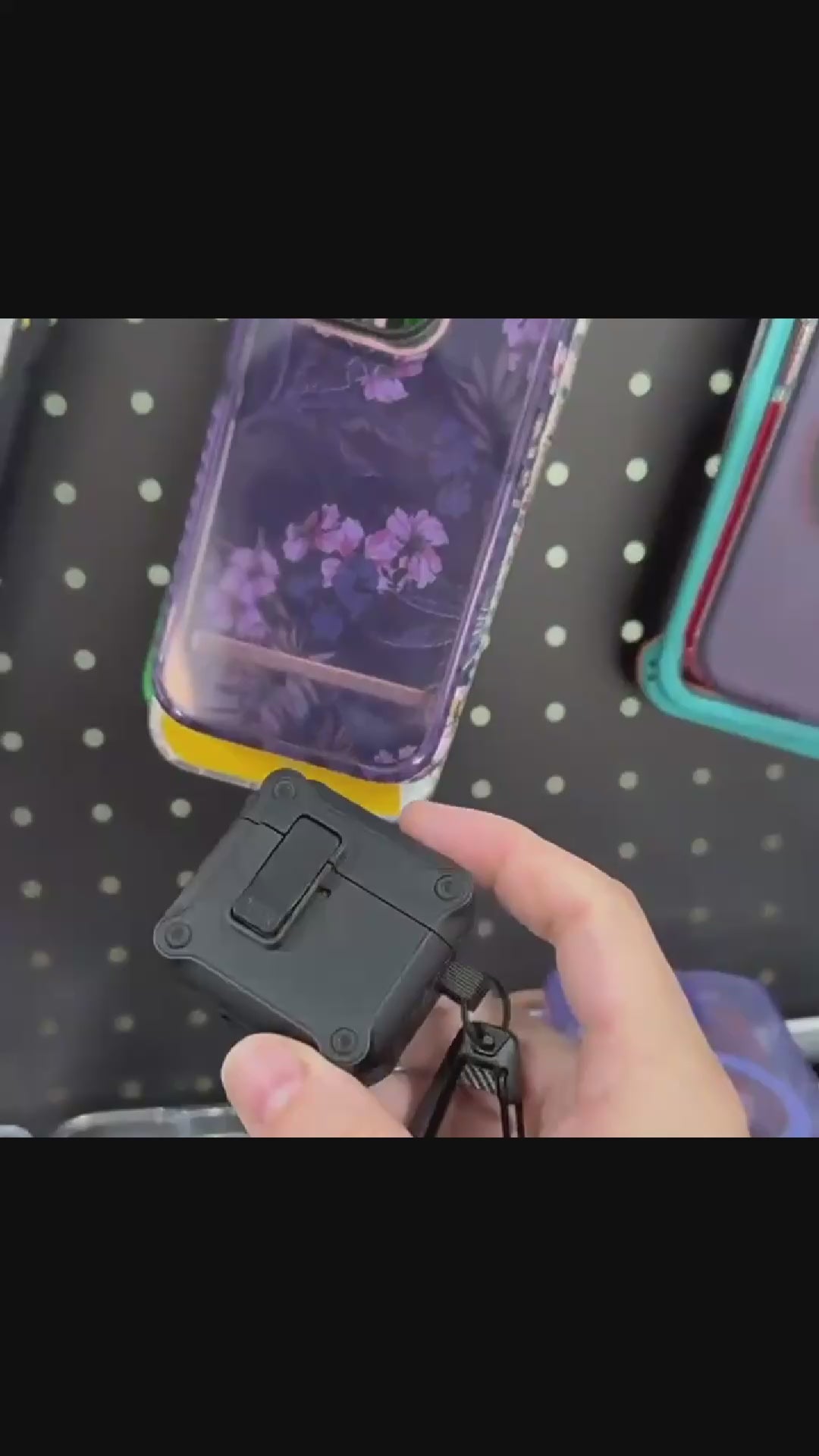Smart Lock Solid Armour AirPods Case